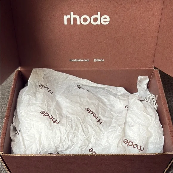 RHODE Gray Phone Case - Picture 4 of 5